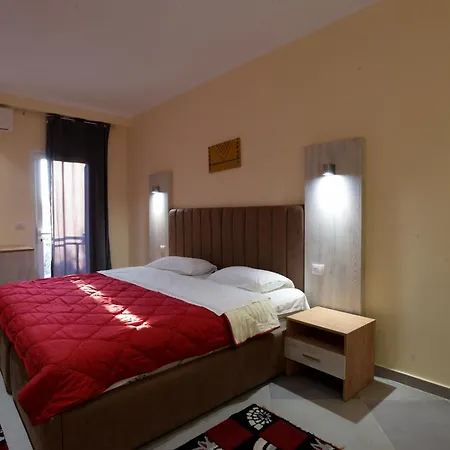 Otel Restorant Halal Il Tramonto. Vorë