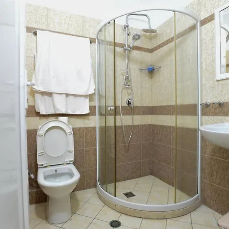 Restorant Halal Il Tramonto. 4* Vorë