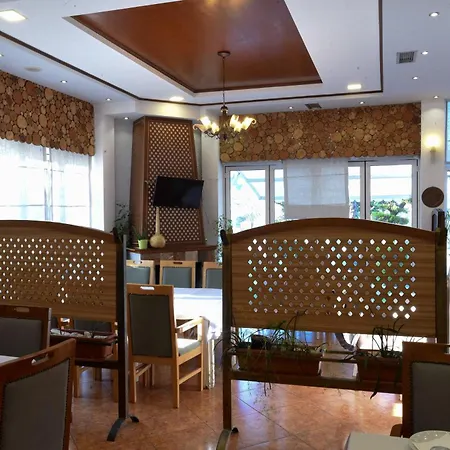 Restorant Halal Il Tramonto. 4* Vorë