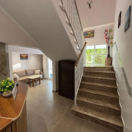 Otel Restorant Halal Il Tramonto. Vorë