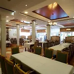 Ξενοδοχείο Restorant Halal Il Tramonto. 4*