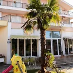 Ξενοδοχείο Restorant Halal Il Tramonto. 4*