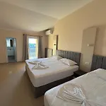 Restorant Halal Il Tramonto. Ξενοδοχείο Vorë