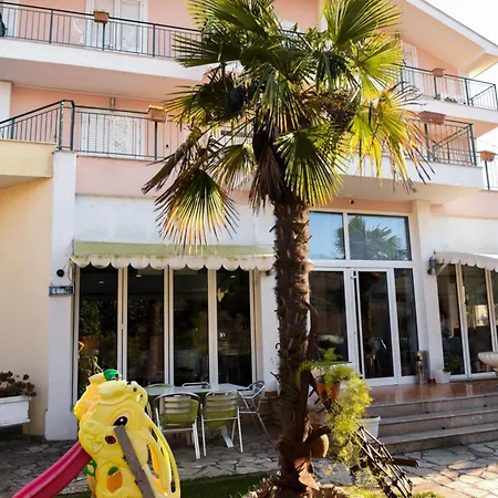 ホテル Restorant Halal Il Tramonto. 4*