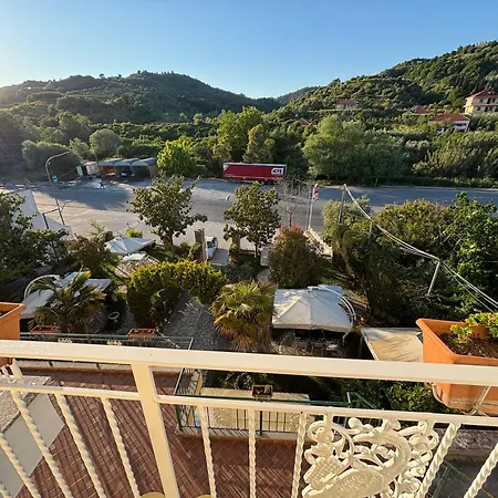 Restorant Halal Il Tramonto. ホテル 4*